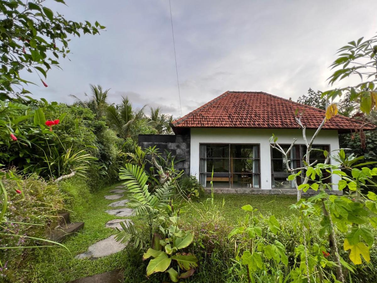 Uma Mupu Retreat Villa Gianyar  Exterior photo