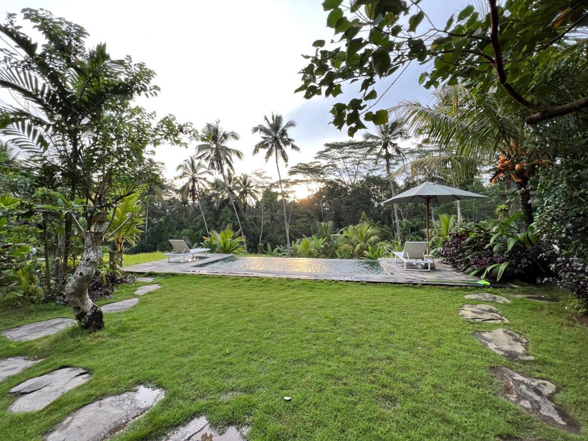 Uma Mupu Retreat Villa Gianyar  Exterior photo